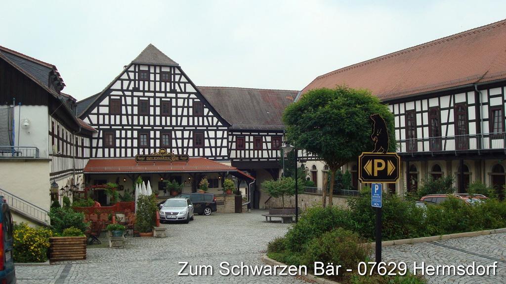 Hotel Zum Schwarzen Baer Hermsdorf  Exterior photo